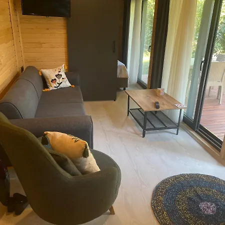 Julya Tiny House Apartment