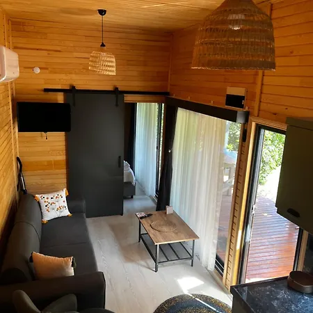 Διαμέρισμα Julya Tiny House